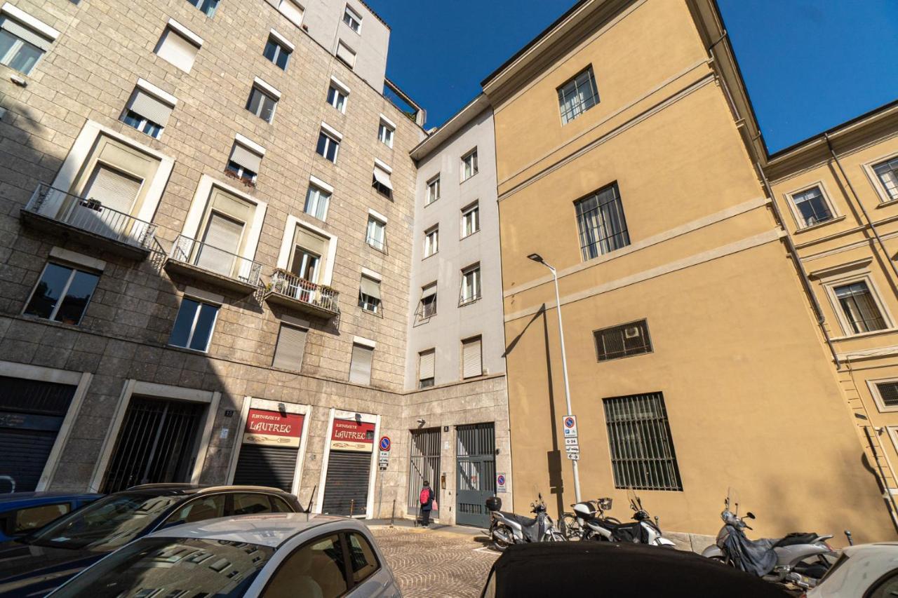 Easylife - Accogliente Residenza A Due Passi Dal Duomo Apartman Milánó Kültér fotó